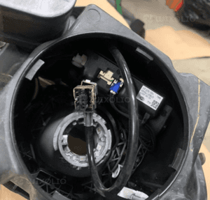Mercedes ML 164 lampa lewa  xenon bixenon skrętna  Europa oryginał 8