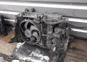 Peugeot 407 Citroen C5 1.6 HDi pas przedni chłodnica wentylator intercooler 2
