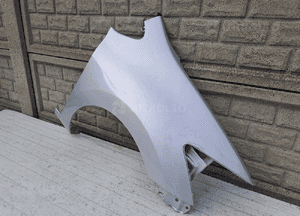 Toyota auris lift 2010-2013 błotnik przedni prawy 2