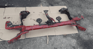 Mazda 323f  BA 94-98  Pas przedni Wzmocnienie przód 3