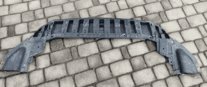 ZDERzak przód gril focus mk 4 lift 19