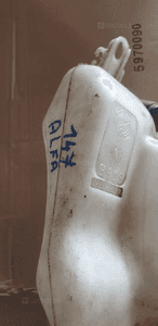 Zbiorniczek spryskiwaczy pompka Alfa 147 7