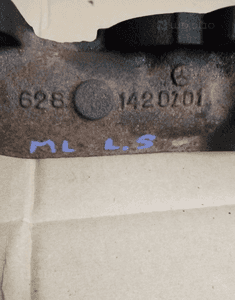 Kolektor wydechowy Mercedes ML W163 4.0 dci  6281420201 3