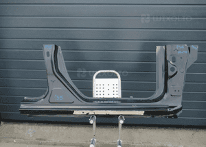 Słupek próg poszycie prawy mazda 3 2009-2013 1