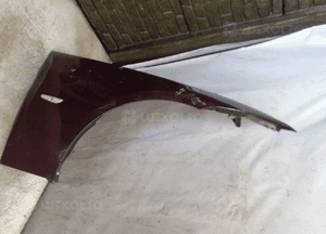 BMW E90 E91 Błotnik PRAWY przód Barberarot A39 BORDOWY 2