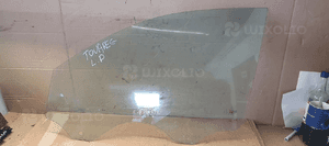 Szyba lewy przód przednia lewa VW Touareg AS2 05r 1