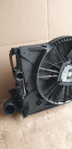 Pas przedni chłodnice wentylator Mercedes W211 1.8 K A2115001693 A2115050555 4