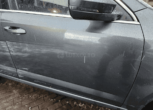 SKODA OCTAVIA III DRZWI PRZÓD PRZEDNIE PRAWE W KOLOR ORYGINAŁ LAKIER LF7Y 2