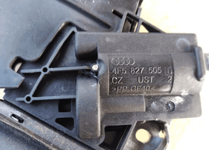 Audi A6 C6 A4 B7 B8  zamek klapy tył 4F5 827 505 D 3