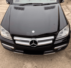 MERCEDES GL  X164 maska  przod czarna lakier c197 1