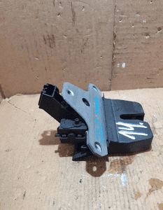 Zamek klapy tył volvo V50 S40 nr 31276698 4
