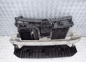 Wzmocnienie pas przedni peugeot 2012---2008  208   9801492280 2