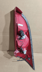 Lampa prawa tył tylna ford focus MK1 hb 2