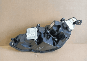 Lampa prawa prawy full led vw golf viii 8 lift 5H1941006A 24- 2