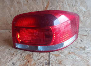Audi A3 8P lampa tył tylna prawa oryginał wysyłka! 1