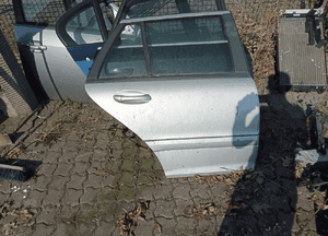 drzwi prawe tył c klasa w 203 kombi