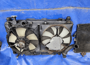 Toyota RAV4 RAV 4 00-05 2.0 VVT-i chłodnice chłodnica wentylator komplet 4