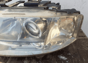 Audi A6 C5 lift lampa przód przednia lewa 2