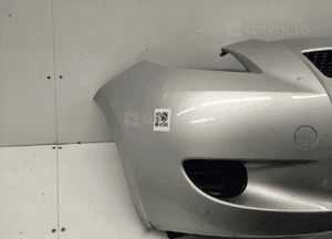 Zderzak przód przedni toyota yaris 2 ii 1E7 srebrny 6