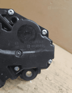 Nissan Qashqai J10 Lift Silniczek wycieraczek 0390201820 2