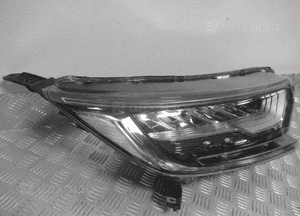 Lampa przednia przód honda cr-v v 5 full led stanley W3913 2019 3