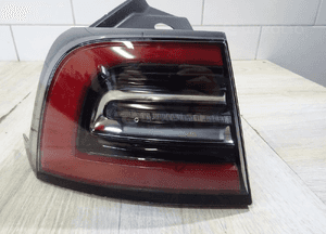 Tesla model  3 LAMPA LEWA tył TYLNA 1077397 2