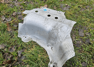 Oslona Oslony Termiczne Wydechu Dwa Wydechy Quattro Komplet Audi A4 B6 B7 8