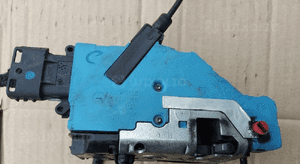Citroen C4 Picasso I zamek drzwi tyl tylny  prawy lewy 3