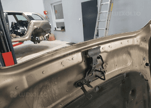 Audi A6 C6 maska lekko uszkodzona kolor LY1Q 10
