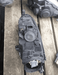 Przod przednia lampa prawa volkswagen golf v 2