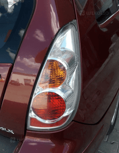 Suzuki Liana lampa tyl tylna prawa lift 1