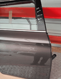 Bmw F11 drzwi prawe tylne prawy tył A17 4