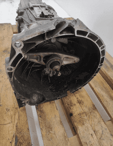 BMW 2.0 diesel oe 1089301077c SKRZYNIA BIEGÓW USZKODZONE MOCOWANIE GÓRNE 4