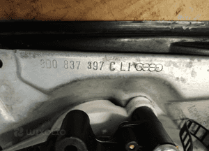 Mechanizm podnośnik szyby lewy przód Audi A4 B5 8D0837379C 8D0959801D 7