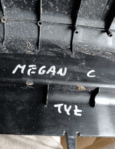 Osłona pasa tylnego bagażnika Renault Megane II CC 8200128739 4