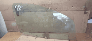 Szyba prawy przód przednia prawa Toyota Aygo AS2 01r 1