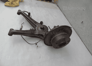 WAHACZ LEWY TYŁ TYLNY ZWROTNICA PIASTA BMW Z3 3 E36 2