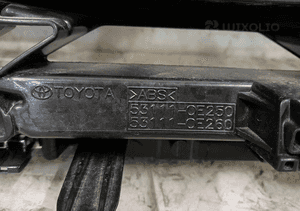 Atrapa gril grill toyota highlander iv 4 53111OE250 21- 3