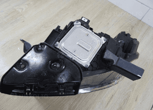 Lampa prawa full led x-klasa X470 A4709060900 9