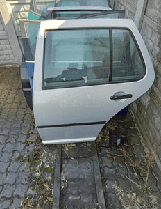 drzwi lewe tył golf 4