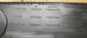 Osłona zaślepka obudowa Opel Vivaro B Trafic III 749068147R 93868939 5
