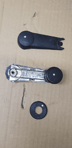Korbka szyby Audi A4 B5 FL 443837581D 443837581E 2