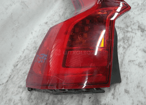 Volvo V90 lampa tylna lewa 1