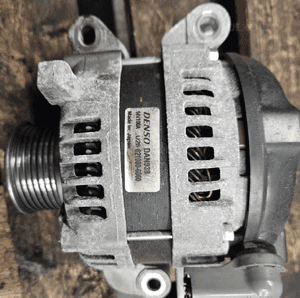 Toyota Corolla Avensis 2.0 2.2 D4D alternator 0G011 8