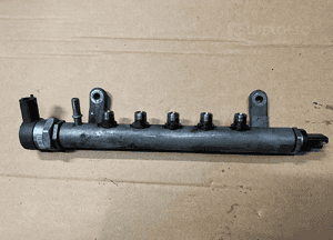 Listwa wtryskowa z czujnikiem 9656917280 LAND ROVER FREELANDER 2 II / Range Rover Evoque 2,2 TD4