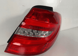 Lampa tyl tylna prawa mercedes b-klasa W246 led A2468200664 europa cala 3