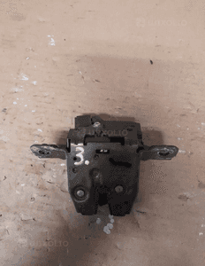 Opel zamek klapy bagaznika tyl 13587646 1
