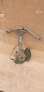 Zwrotnica piasta prawy przód VW Passat B5 8D0407258AE 1