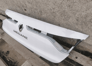 Nakładka blenda klapy tył renault megane iv sedan 3