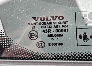 Volvo S40 V50 szyba przód przednia 2